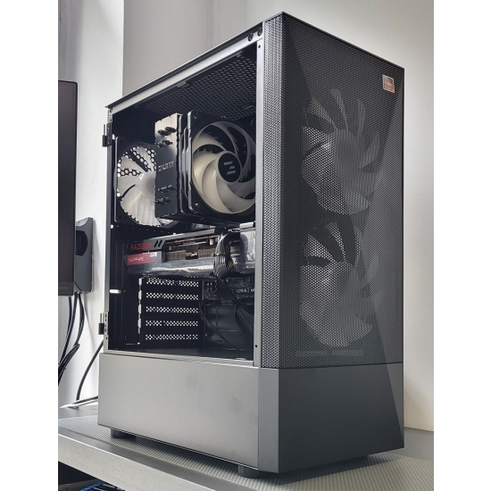 PC VAKO AMD Ryzen 5 5600 32GB RX 9060 XT 16GB 1TB 750W  W11Pro